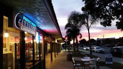 <center><Font color=red>COIN LAUNDRY INNOVATORS | PERFECT WASH EXPRESS</font></center>